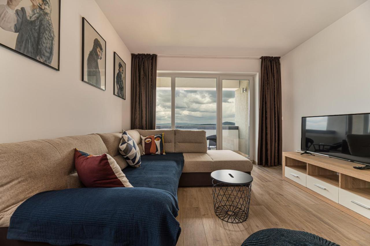 Coresi Modern Apartment Braszów Zewnętrze zdjęcie